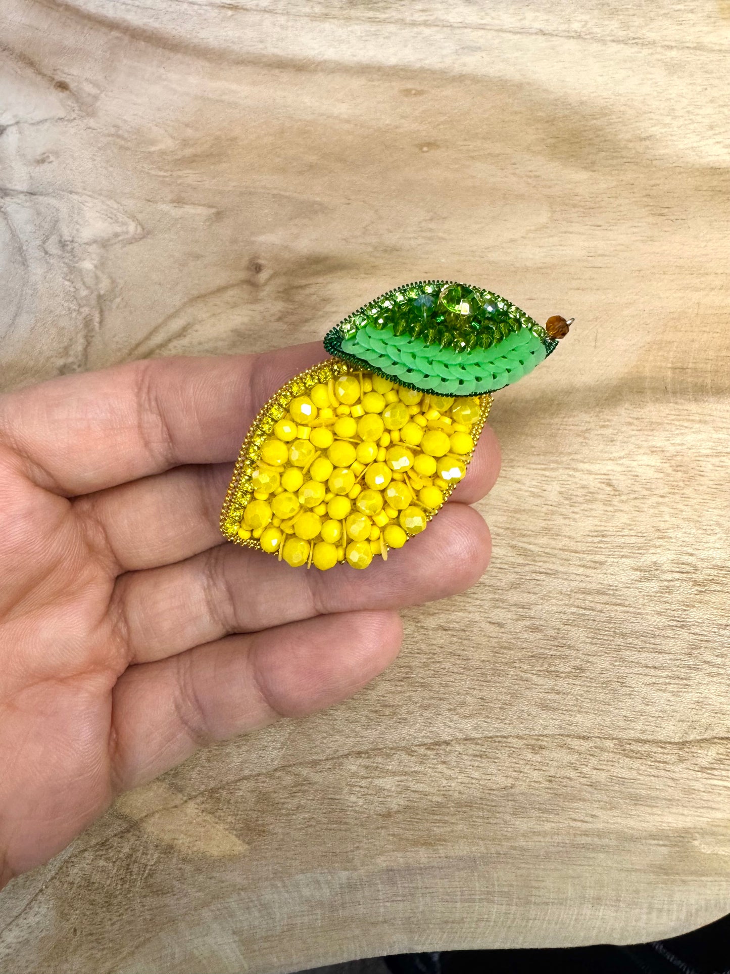 Brooch Lemon with leaf