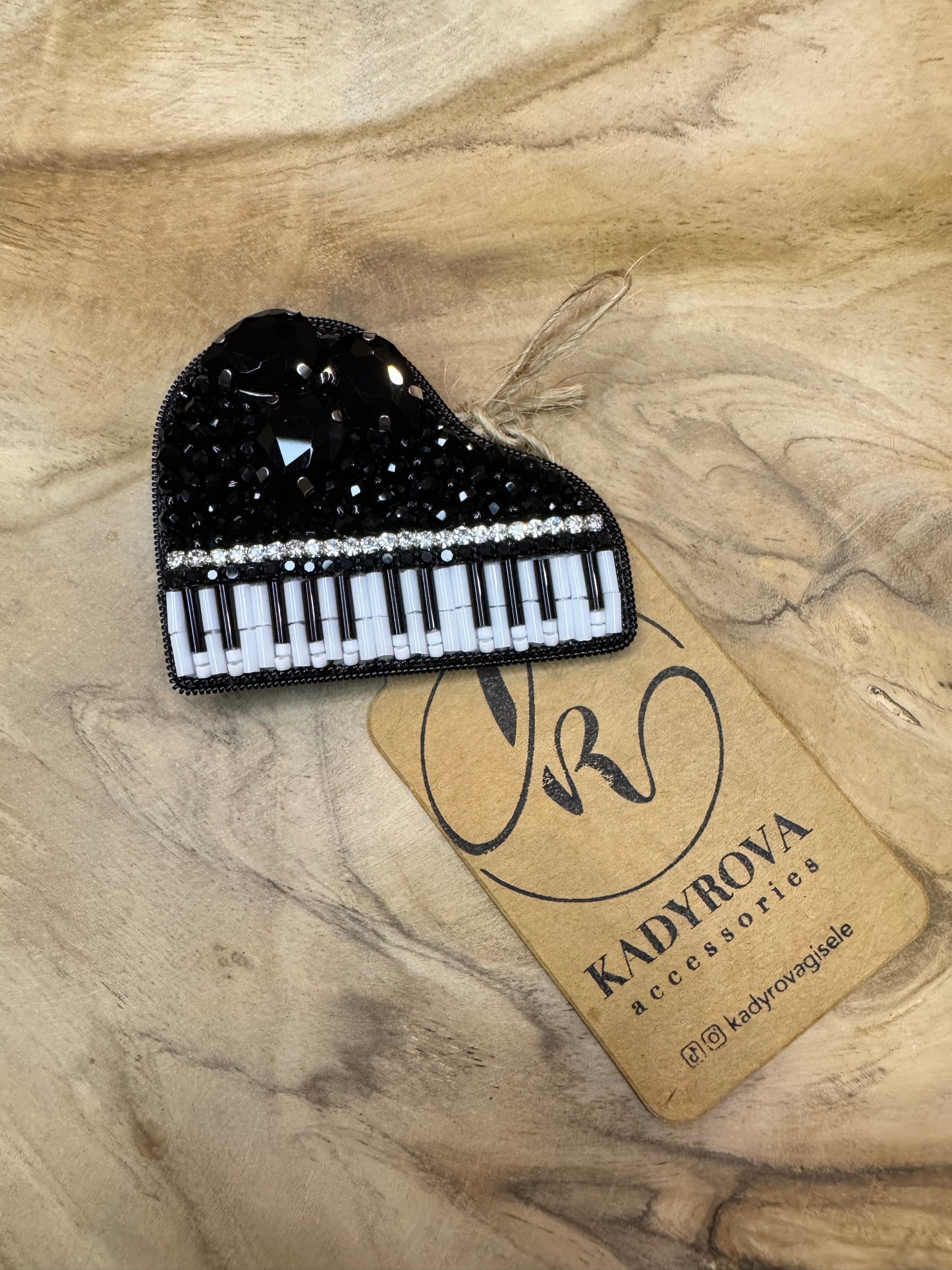 Brooch Piano