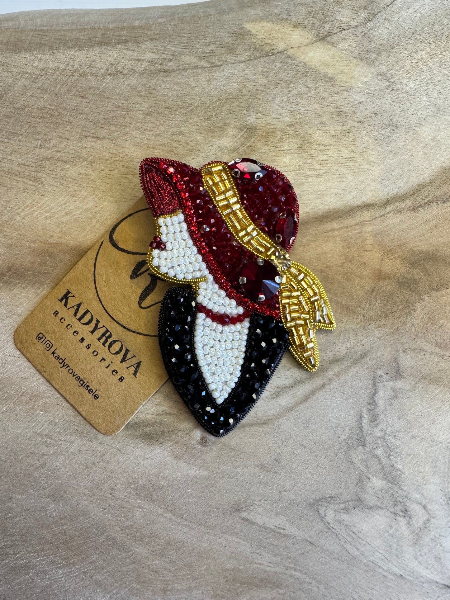 Brooch Lady in a red hat