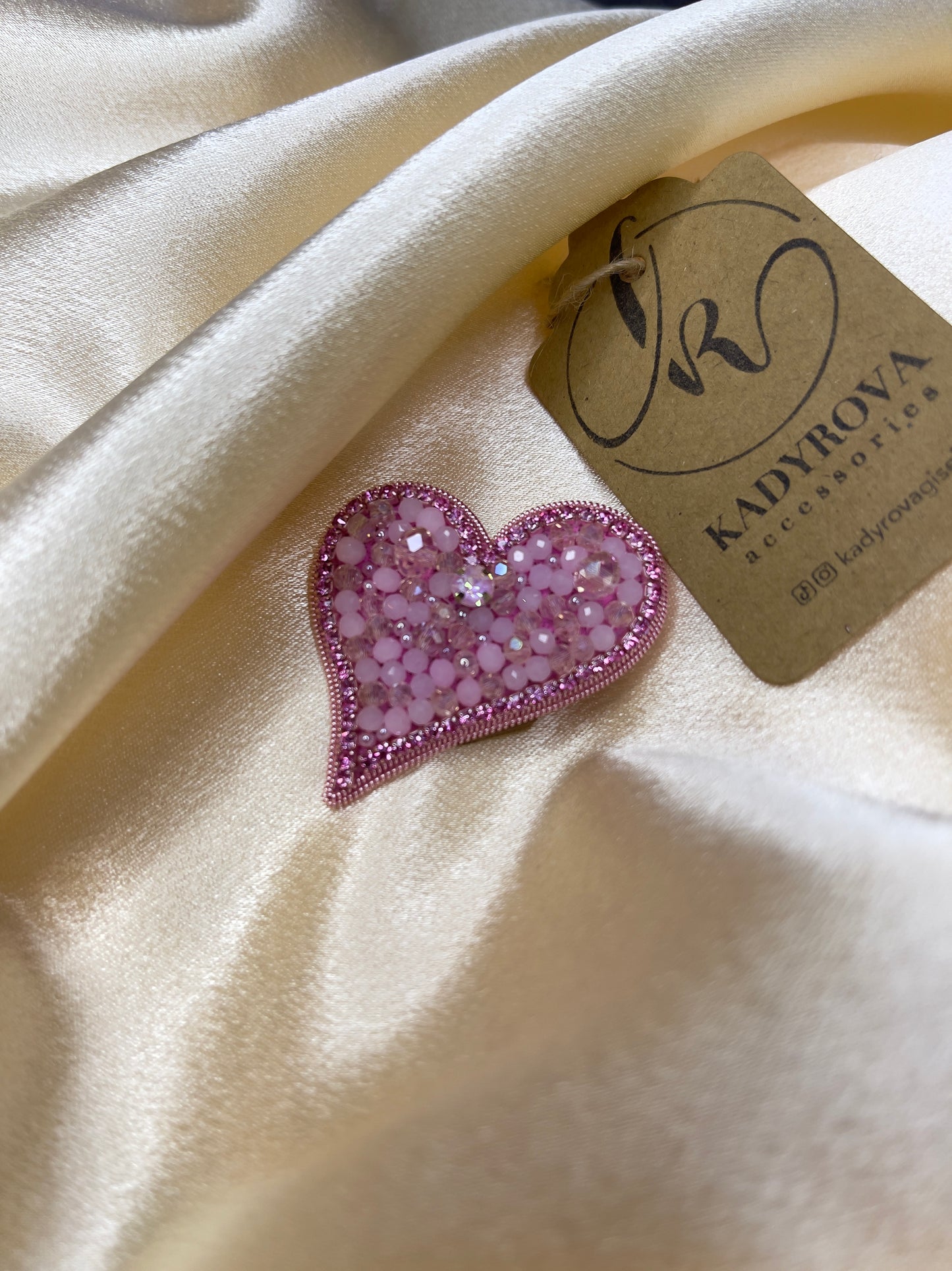 Brooch heart
