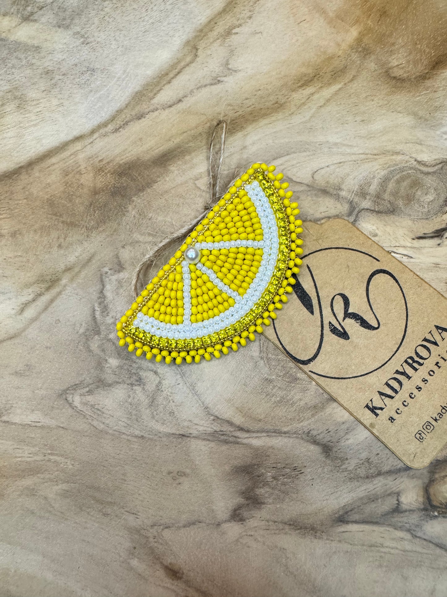 Lemon brooch