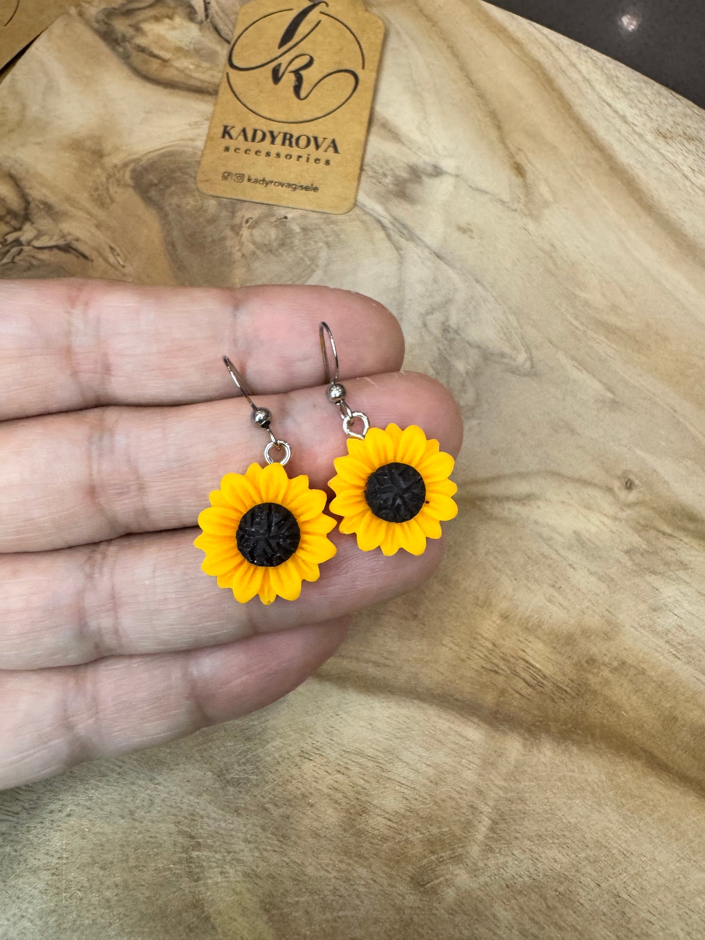 Flower earrings