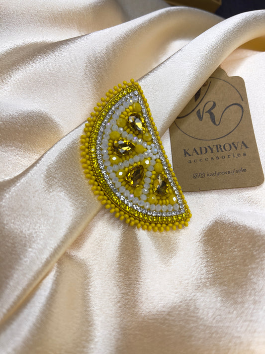 Lemon brooch
