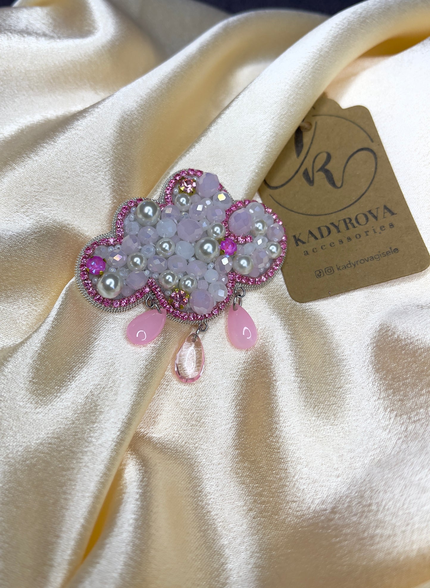 Brooch cloud