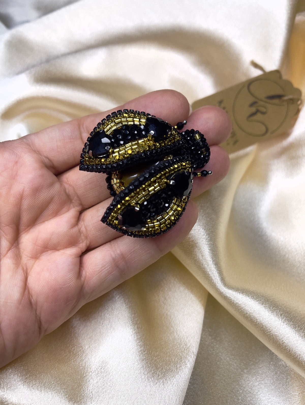 Brooch 3D bug