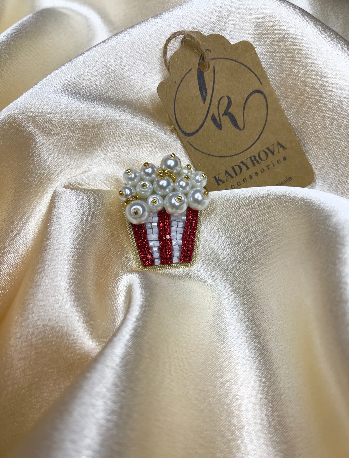 Brooch Popcorn (random shape)