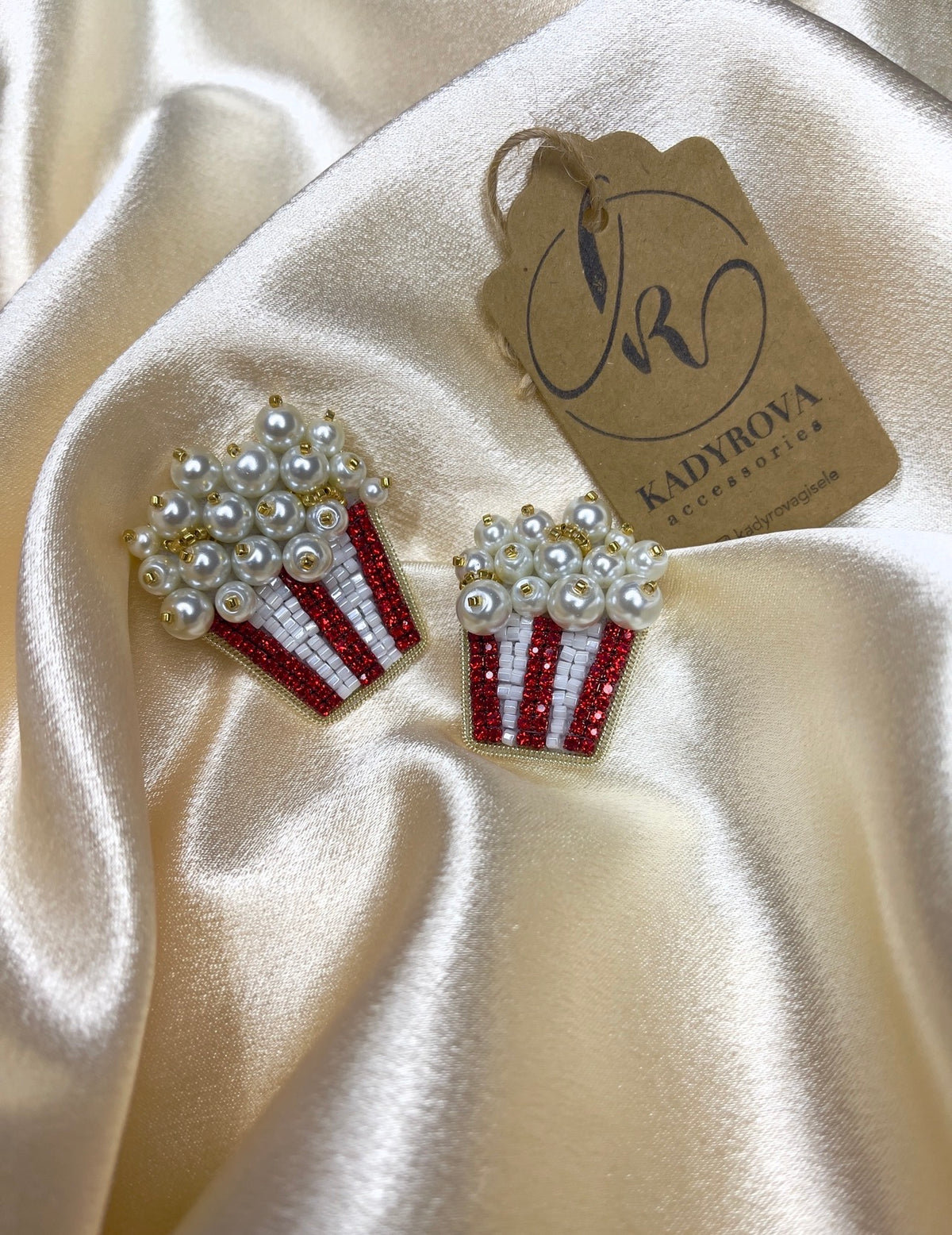 Brooch Popcorn (random shape)