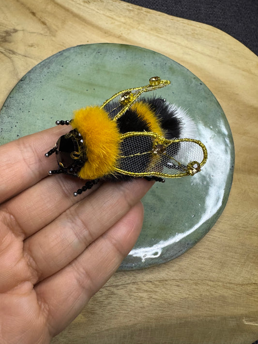 Brooch bumblebee 3D