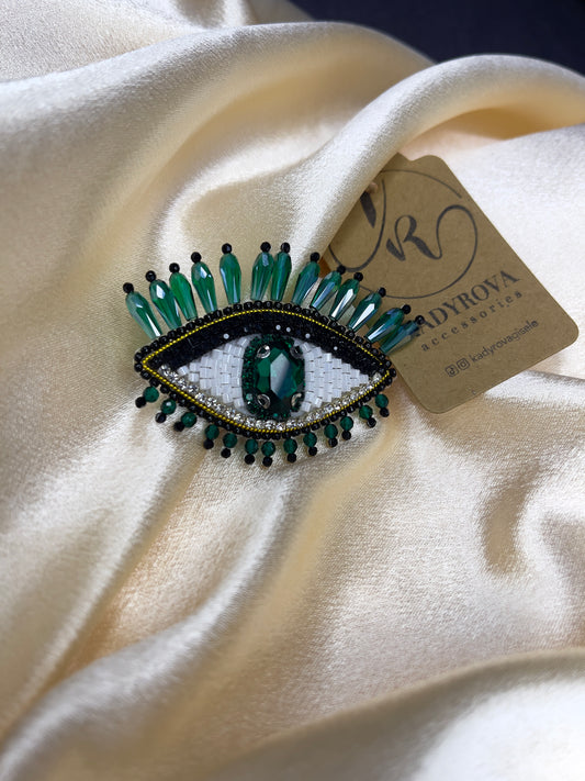Eye brooches(green, purple, gold, blue)