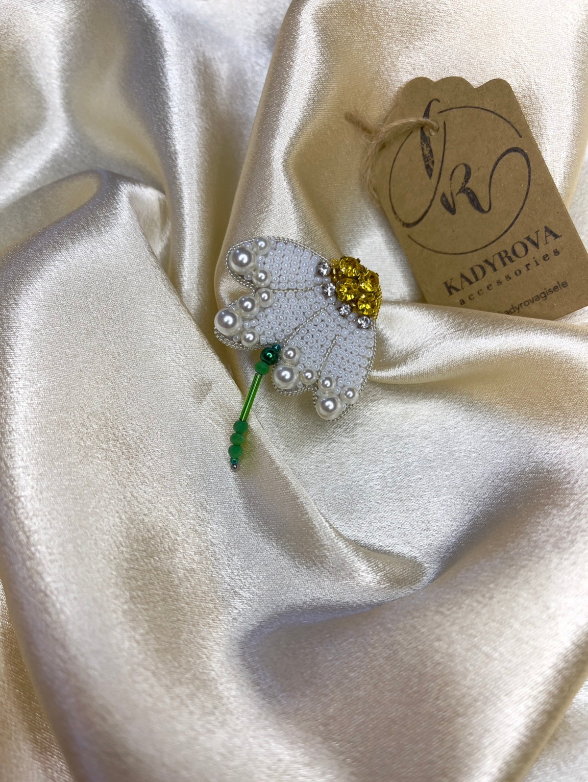 Brooch Chamomile mini