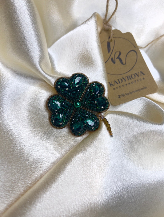 Brooch Clover