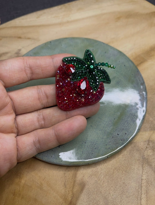 Brooch Strawberry