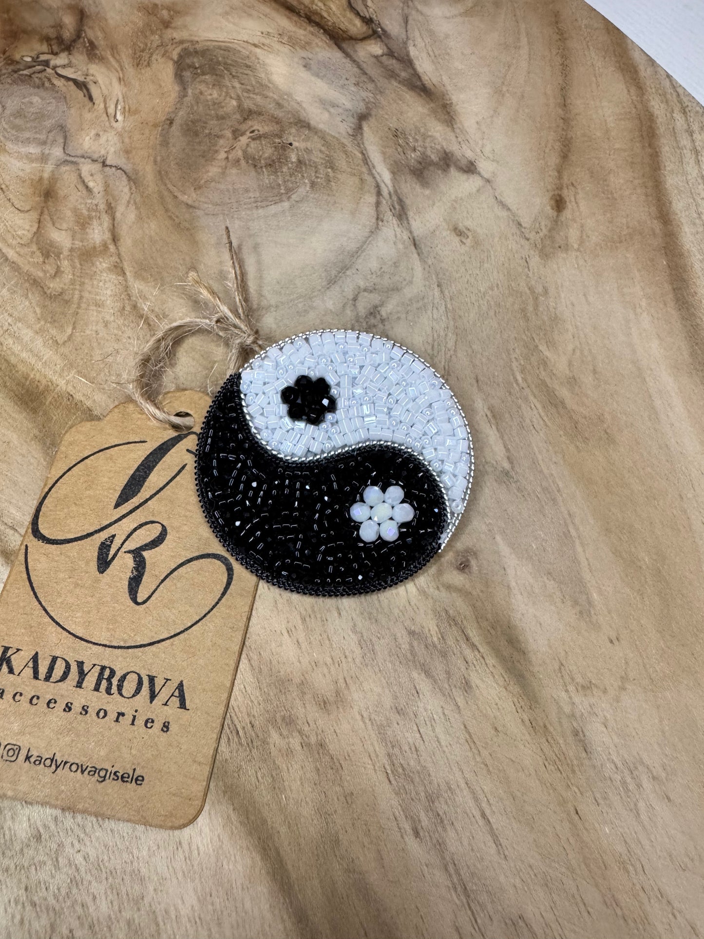 Brooch yin yang