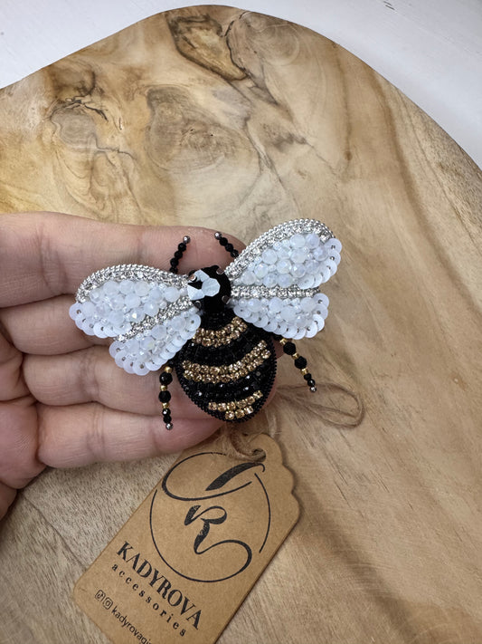 Bee brooch