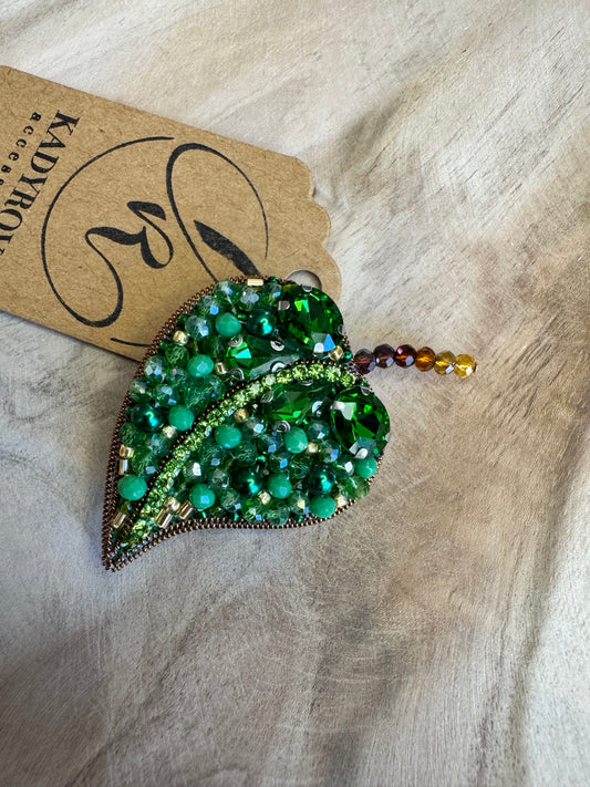 Leaf brooch